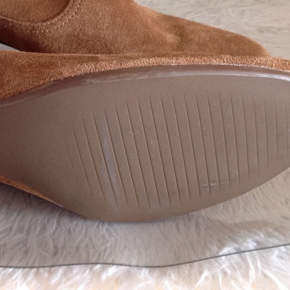 UGG Bandara Suede Ankle Boots - Picture 9 of 11